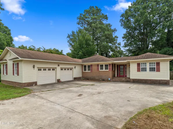 533 W College St, Warsaw, NC 28398