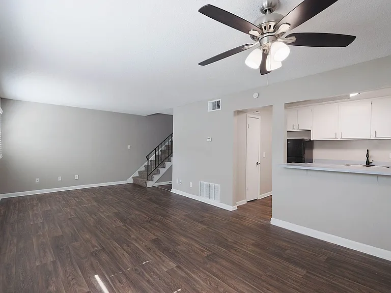 Hampton Hall | Comfort, Convenience, & Community All In One — Photo 378