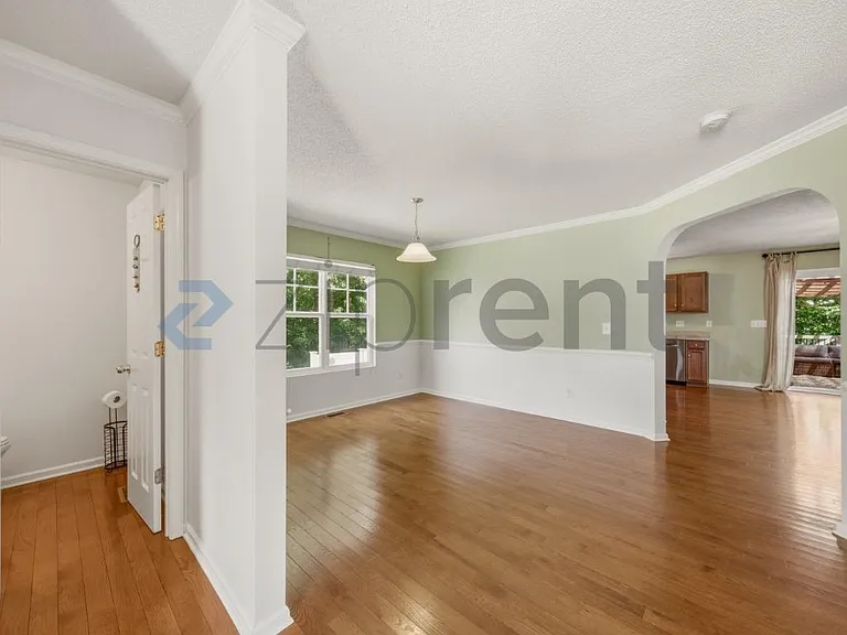 261 Chadford Pl — Photo 9