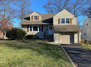 11 Gary Rd, Summit, NJ 07901
