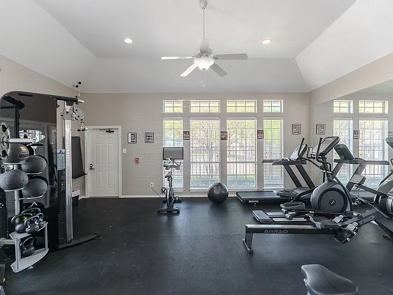 The Oaks of Arlington-Fitness Center