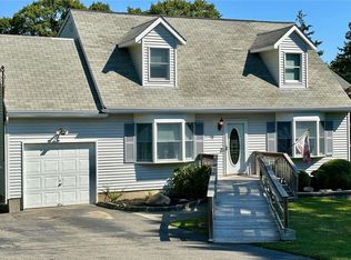 21 Dryad Rd, Rocky Point, NY 11778