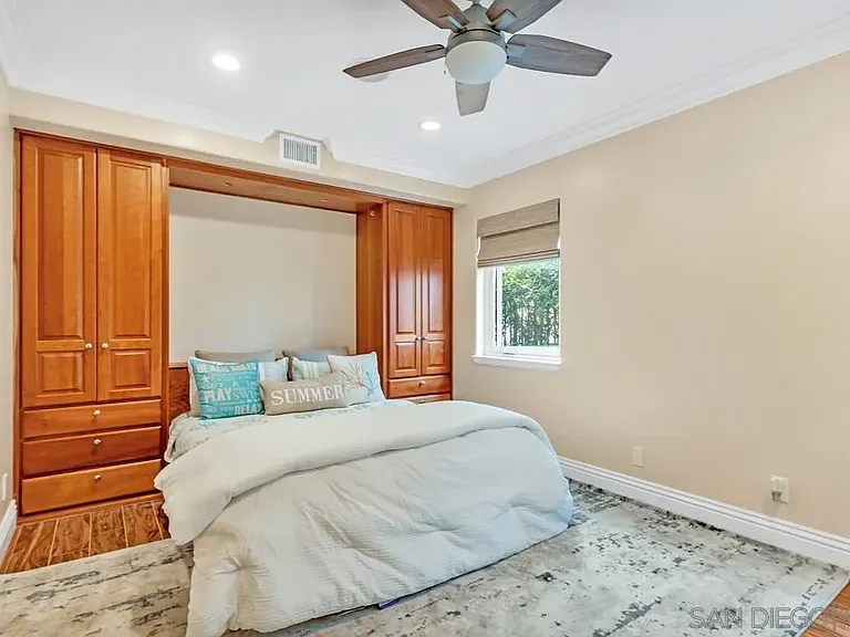 7564 Navigator Cir — Photo 16