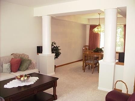 5th image of 450 Rock Hall Cir