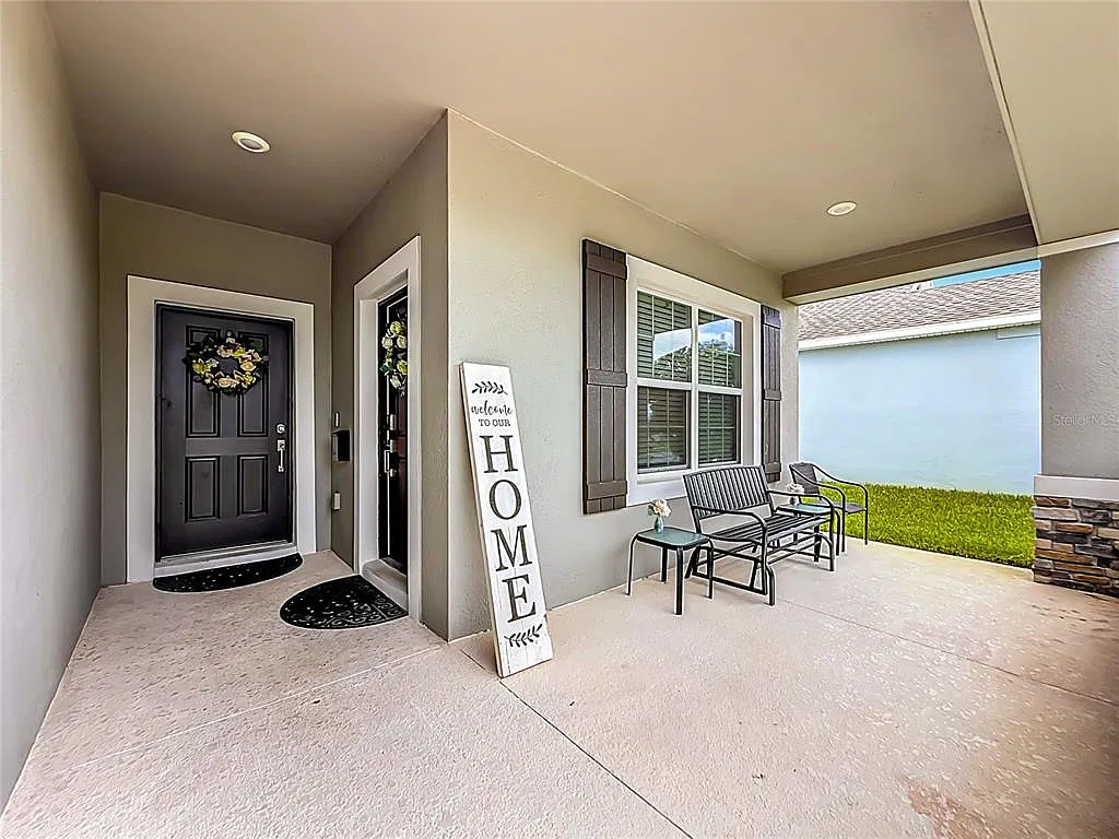 3 bed, 2.0 bath, 1690 sqft, $2,600 — Photo 4