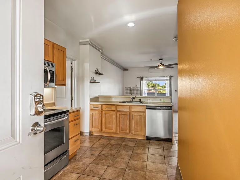 3706 Lower Honoapiilani Rd #D-21 — Photo 9