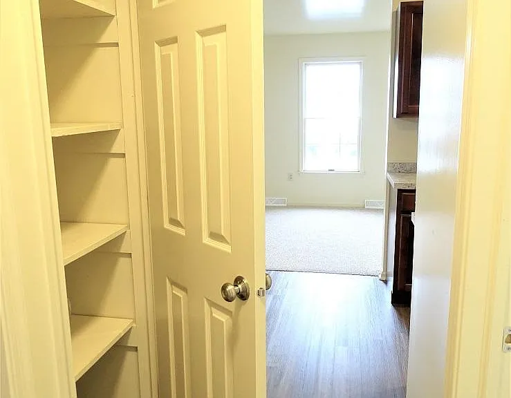 1536 W Main St #G — Photo 7