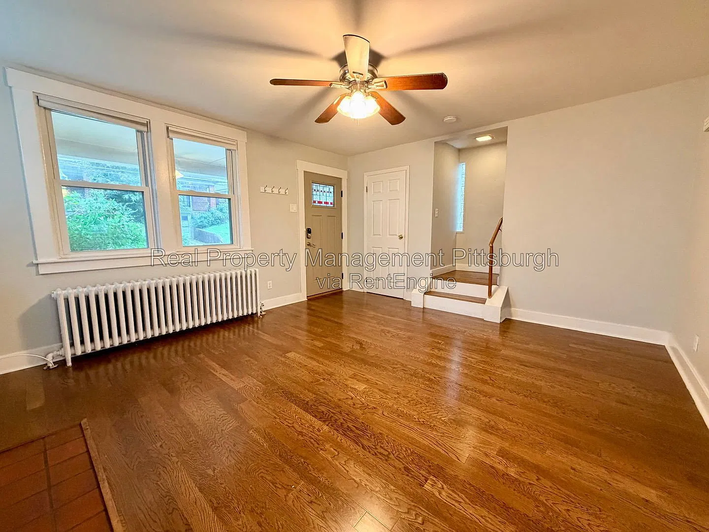 3 bed, 1.5 bath, 1100 sqft, $1,900 — Photo 3