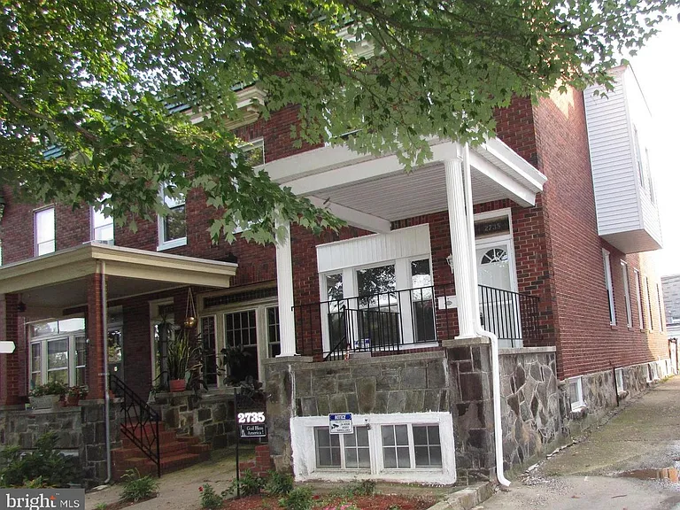 2735 Chesterfield Ave — Photo 29