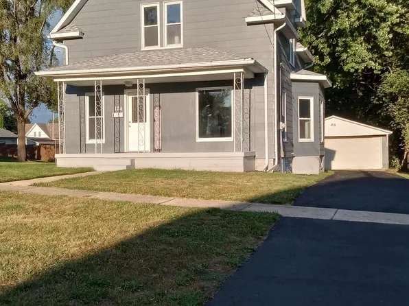124 Dwight St, Kewanee, IL 61443