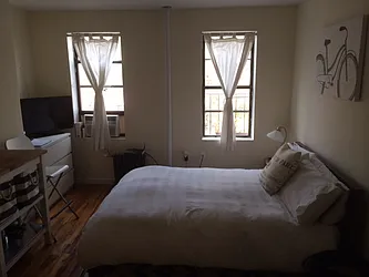 Rented by Easy Rental LLC