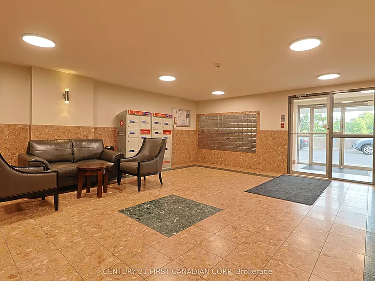 30 Chapman Ct #1001 — Photo 5