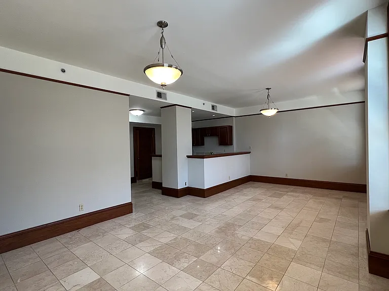 1280 Market St #306 — Photo 9