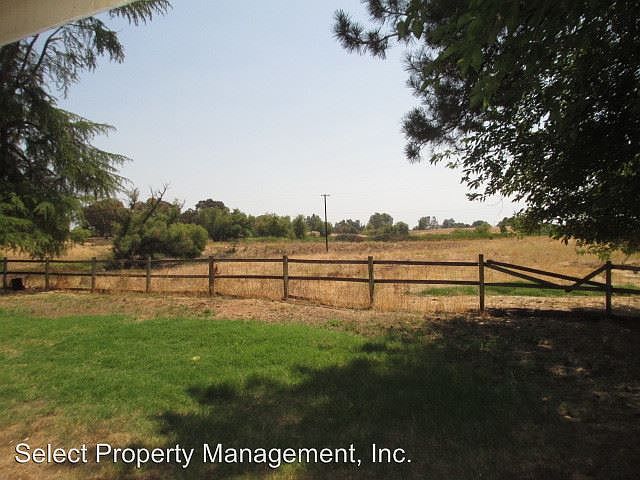 2nd image of 3306 Madeira Island Ln