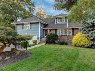 25 Morningside Cir, Little Falls, NJ 07424
