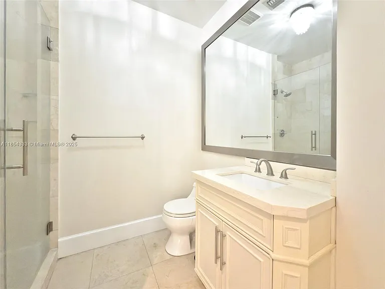 848 Brickell Key Dr #306 — Photo 20