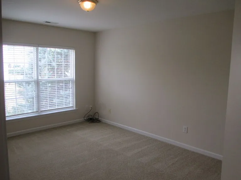 4929 Delta Lake Dr — Photo 15