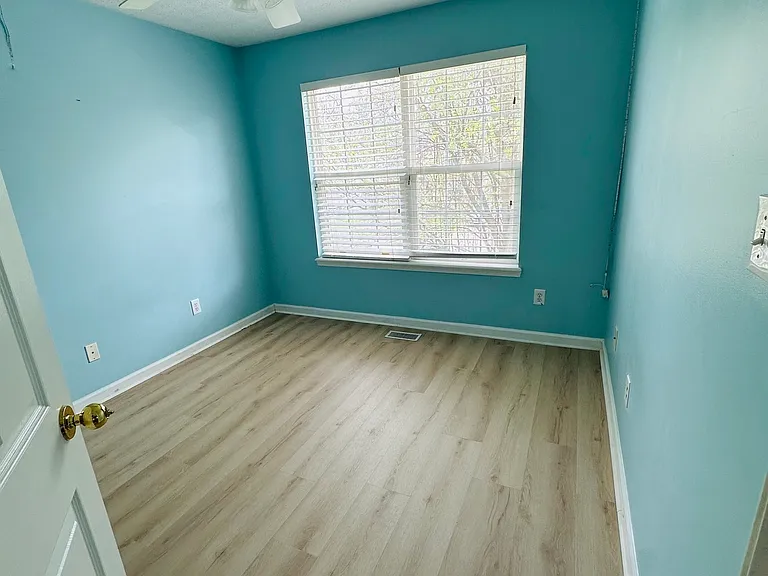 6932 Thousand Oaks Ln — Photo 11