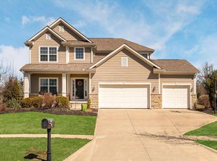 8912 Coldwater Dr, Powell, OH 43065