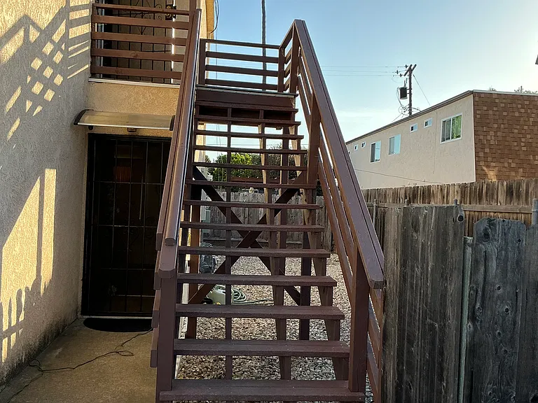 501 Ide St #D — Photo 15