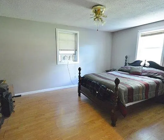 1 bed, 1100 sqft, $1,100 — Photo 1