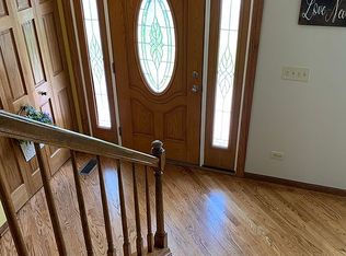 422 Dunleer Dr, Cary, IL 60013