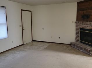 709 E Madison St #B, Pittsburg, KS 66762
