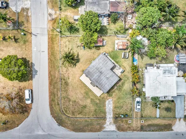 14890 Grant Ln, Homestead, FL 33033