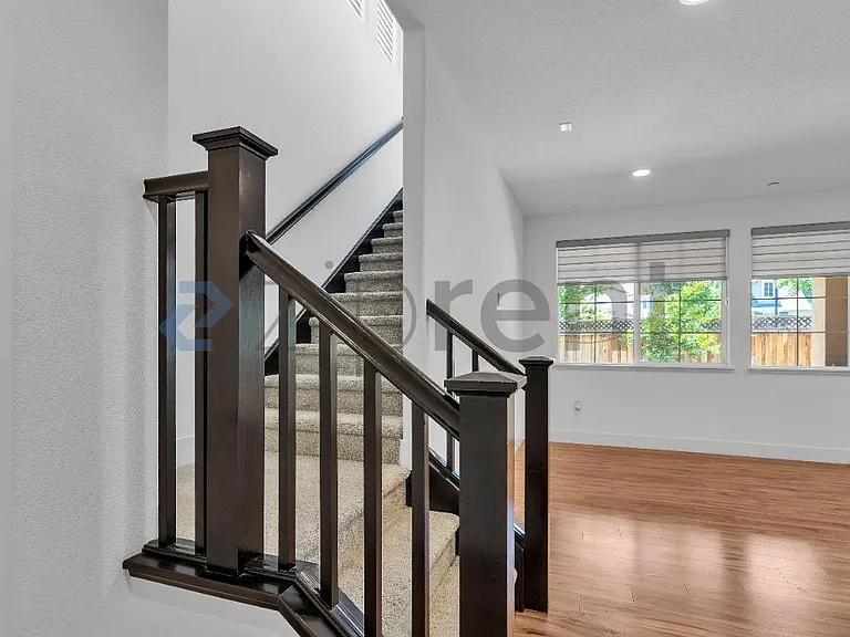 1483 S Barker St — Photo 21