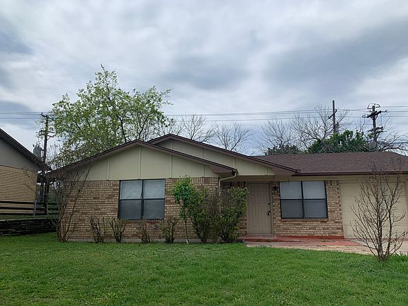 3rd image of 893 Plaza Ct
