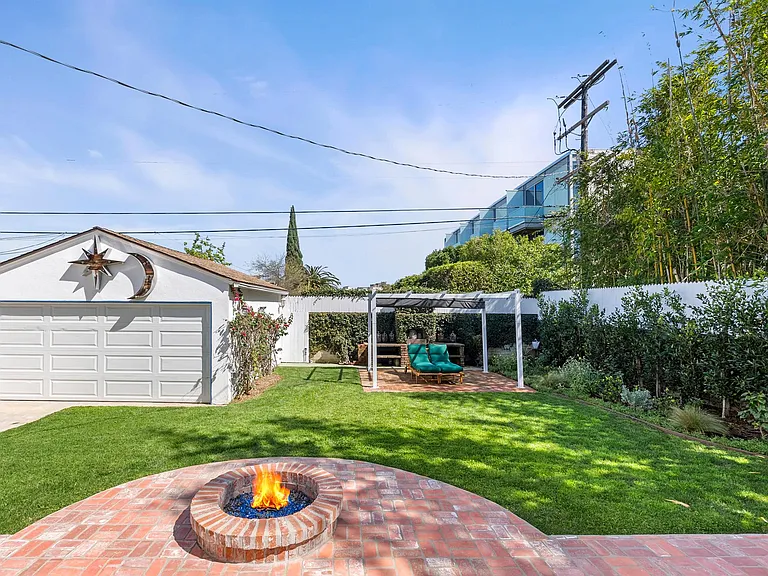 1204 Beverwil Dr — Photo 30