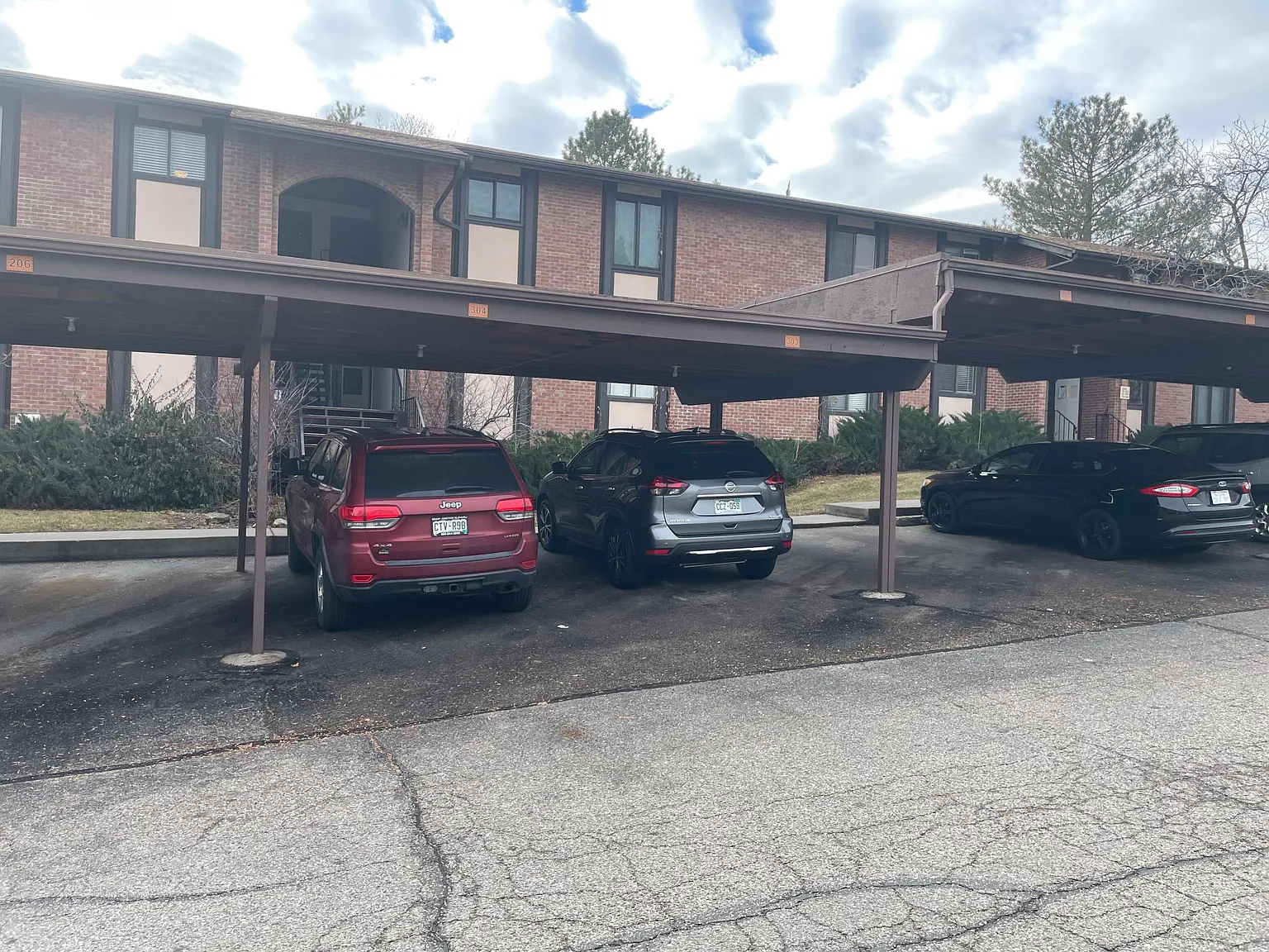 373 Ridges Blvd — Photo 2
