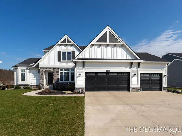 13711 Harrington Lndg, Holland, MI 49424