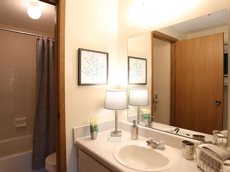 Stratford Chase Townhomes — Photo 24