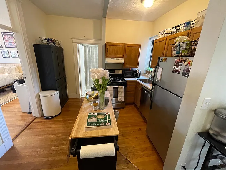 1286-1320 Comm units — Photo 17