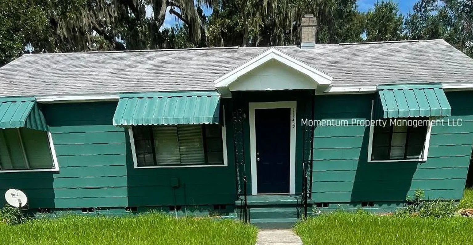 1145 N Stella Ave Lakeland, FL 33805 — Photo 1