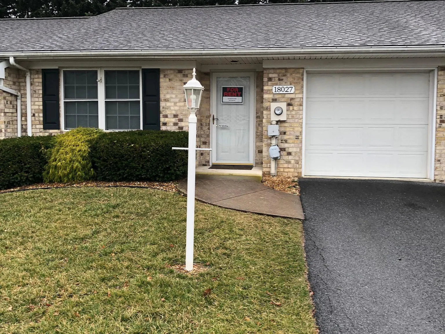 18027 Pin Oak Rd — Photo 1