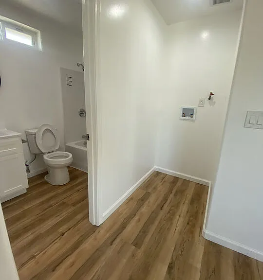 1225 C N Perry Road 1 #1 — Photo 5