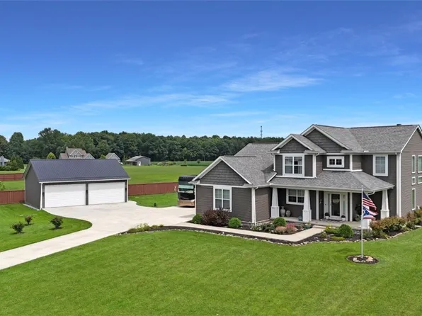 13605 Carrington Dr, Grafton, OH 44044