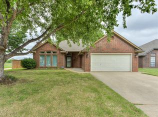 1005 W Ridgehaven Way, Mustang, OK 73064