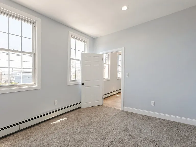 12 Alva St — Photo 10
