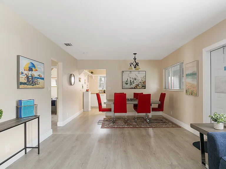2223 SE 6th St #2 — Photo 10