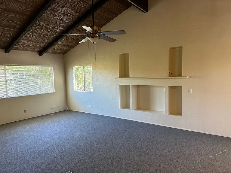 1295 Bond St — Photo 4