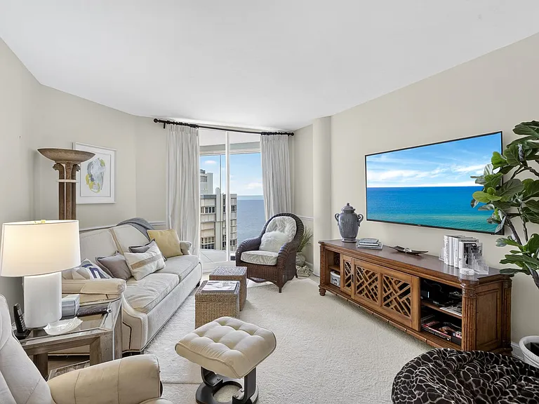 4041 Gulf Shore Blvd N #1807 — Photo 27