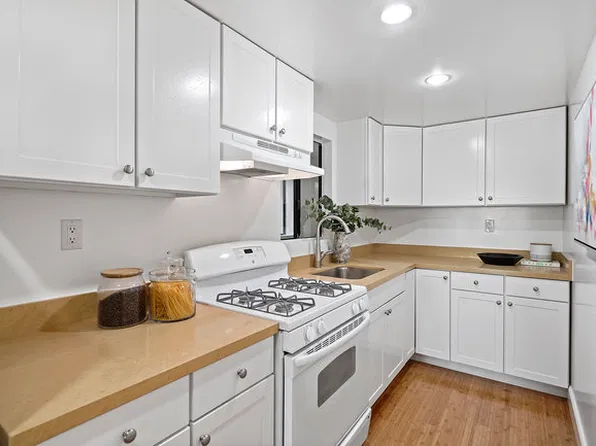 (undisclosed Address), San Francisco, CA 94112