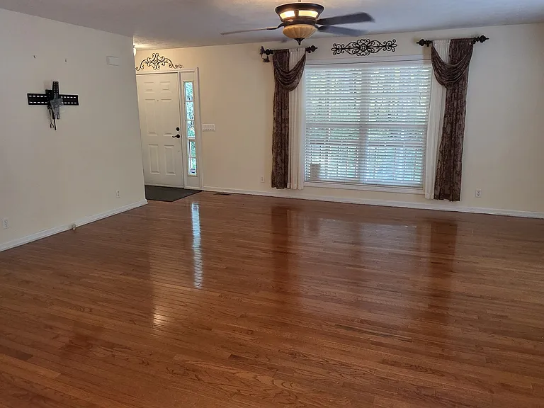 3115 Dogwood Ln — Photo 14