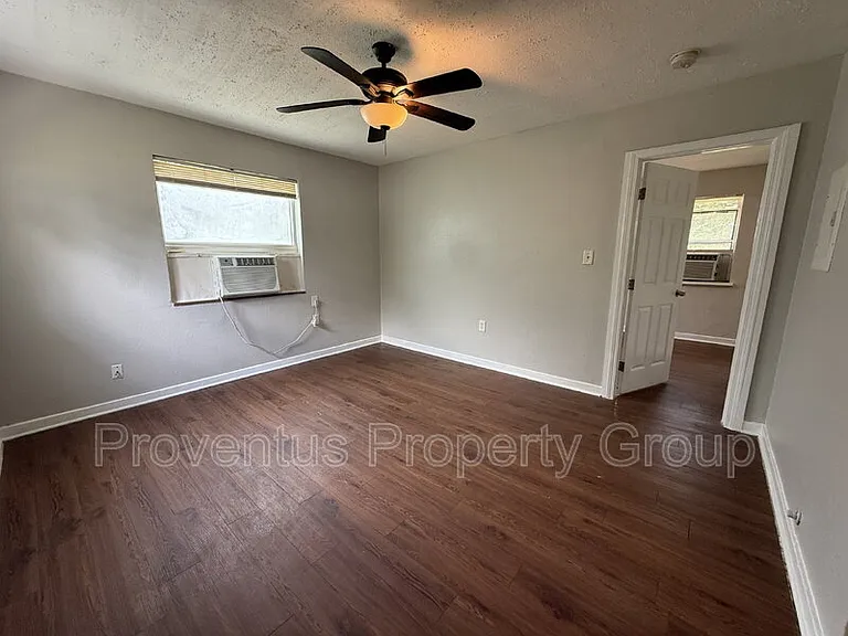 4 Rowland Ct #B — Photo 4