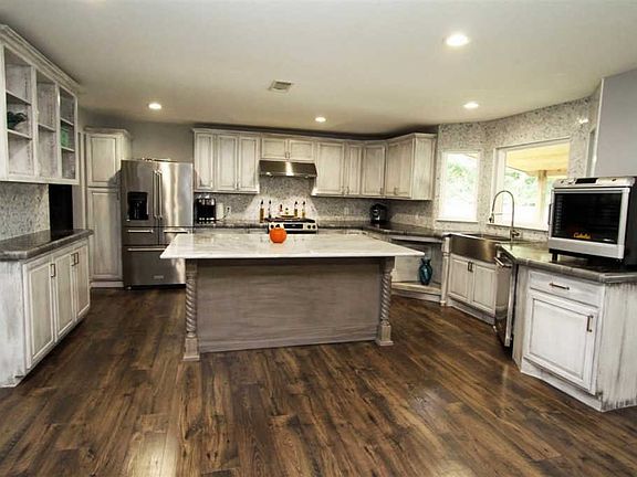5th image of 7316 Lillian Hwy