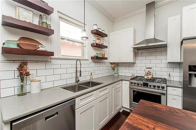 1526 Dante St — Photo 15