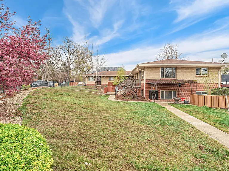3286 W Fairview Pl — Photo 7